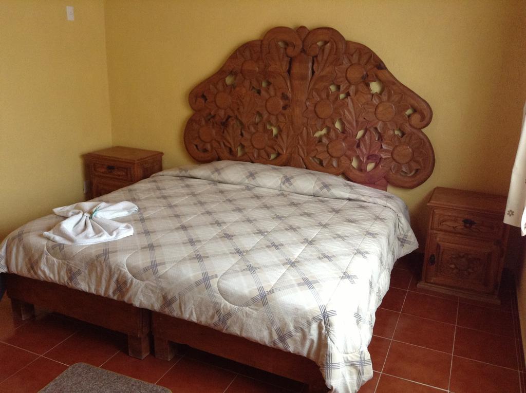 Hotel La Herradura Tecozautla Værelse billede