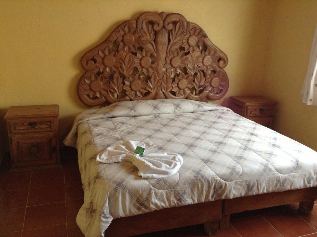 Hotel La Herradura Tecozautla Værelse billede